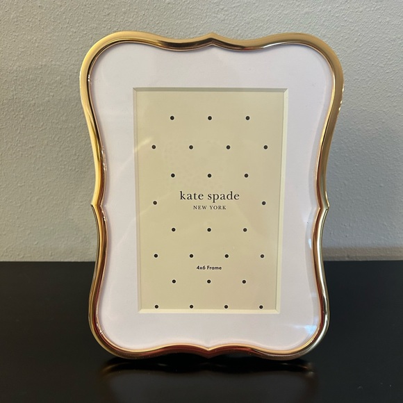 New! Kate Spade Crown Point 4x6 Frame - Picture 2 of 3